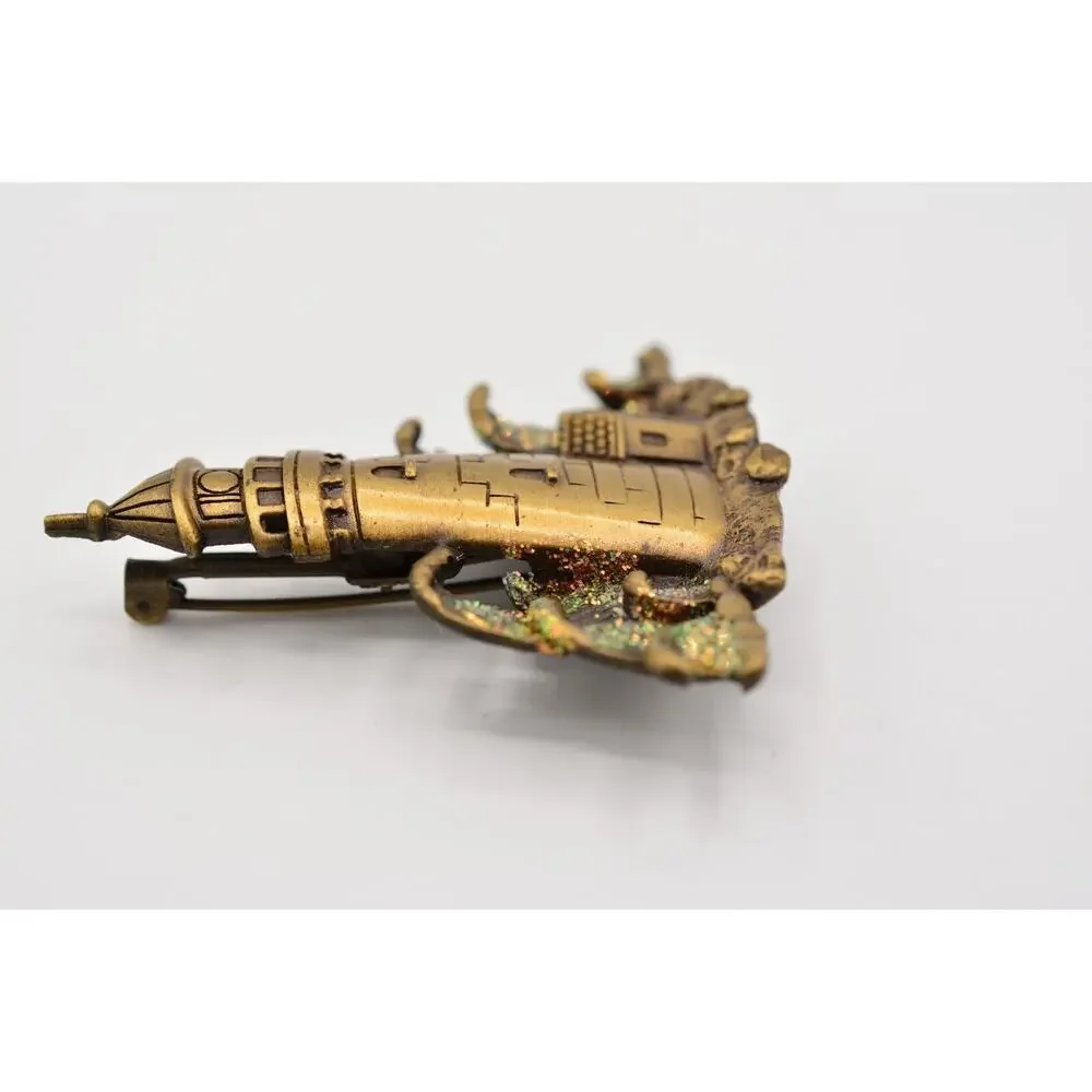 JJ Vintage Lighthouse Pin Brooch Glitter Beach Waves Bronze Signed 1980s BinAH